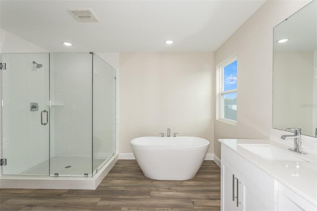 For Sale: $549,990 (5 beds, 3 baths, 3190 Square Feet)