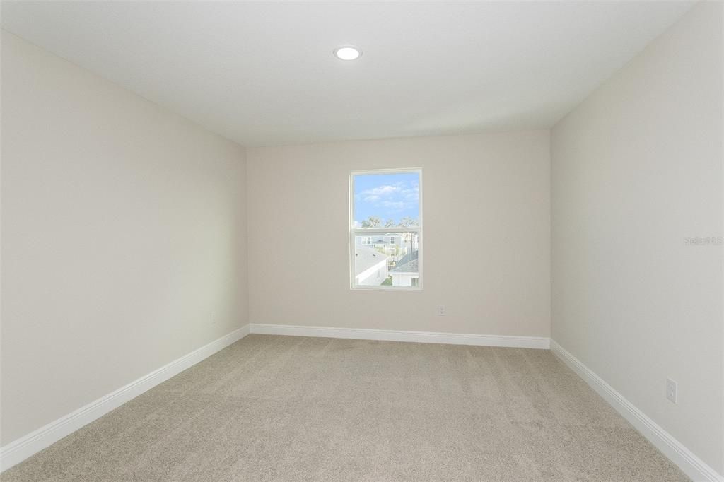 For Sale: $549,990 (5 beds, 3 baths, 3190 Square Feet)