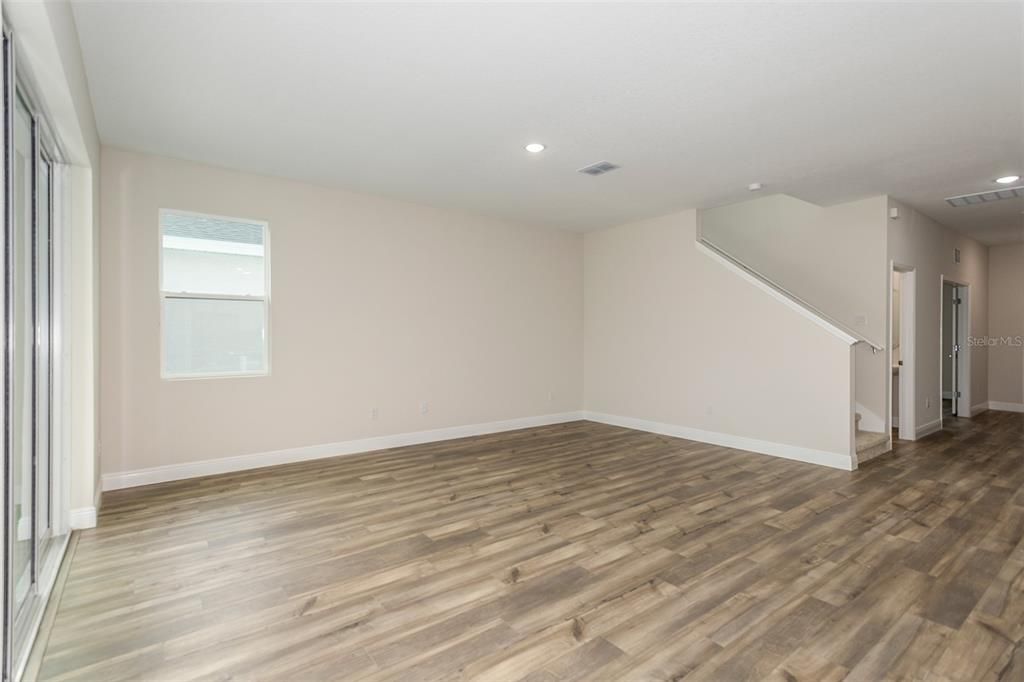 For Sale: $549,990 (5 beds, 3 baths, 3190 Square Feet)
