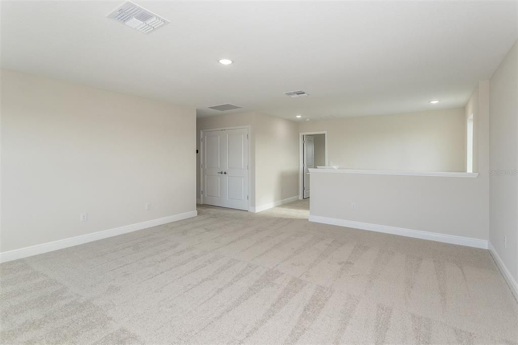 For Sale: $549,990 (5 beds, 3 baths, 3190 Square Feet)