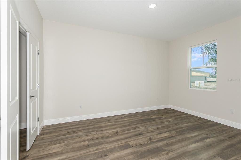 For Sale: $549,990 (5 beds, 3 baths, 3190 Square Feet)