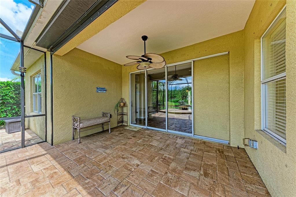 На продажу: $400,000 (3 спален, 2 ванн, 2125 Квадратных фут)