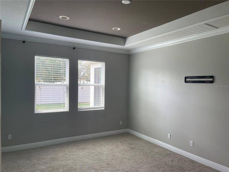 For Rent: $3,100 (6 beds, 4 baths, 3545 Square Feet)