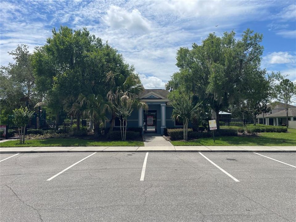 For Rent: $3,100 (6 beds, 4 baths, 3545 Square Feet)