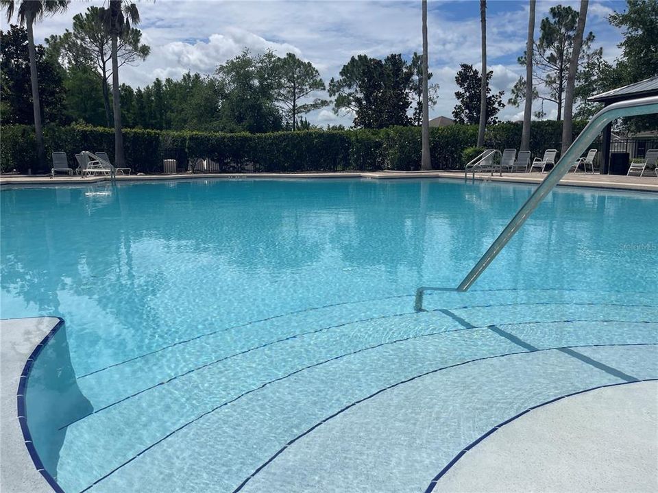For Rent: $3,100 (6 beds, 4 baths, 3545 Square Feet)