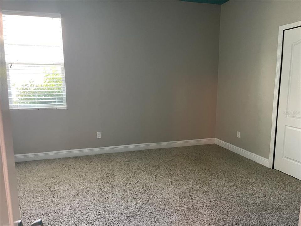 For Rent: $3,100 (6 beds, 4 baths, 3545 Square Feet)