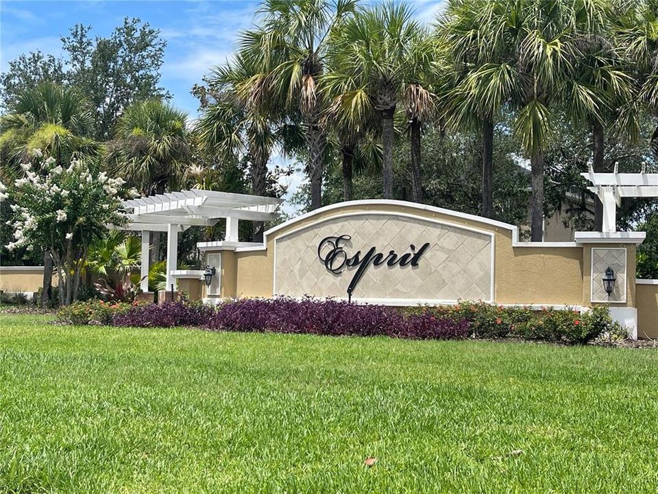 For Rent: $3,100 (6 beds, 4 baths, 3545 Square Feet)