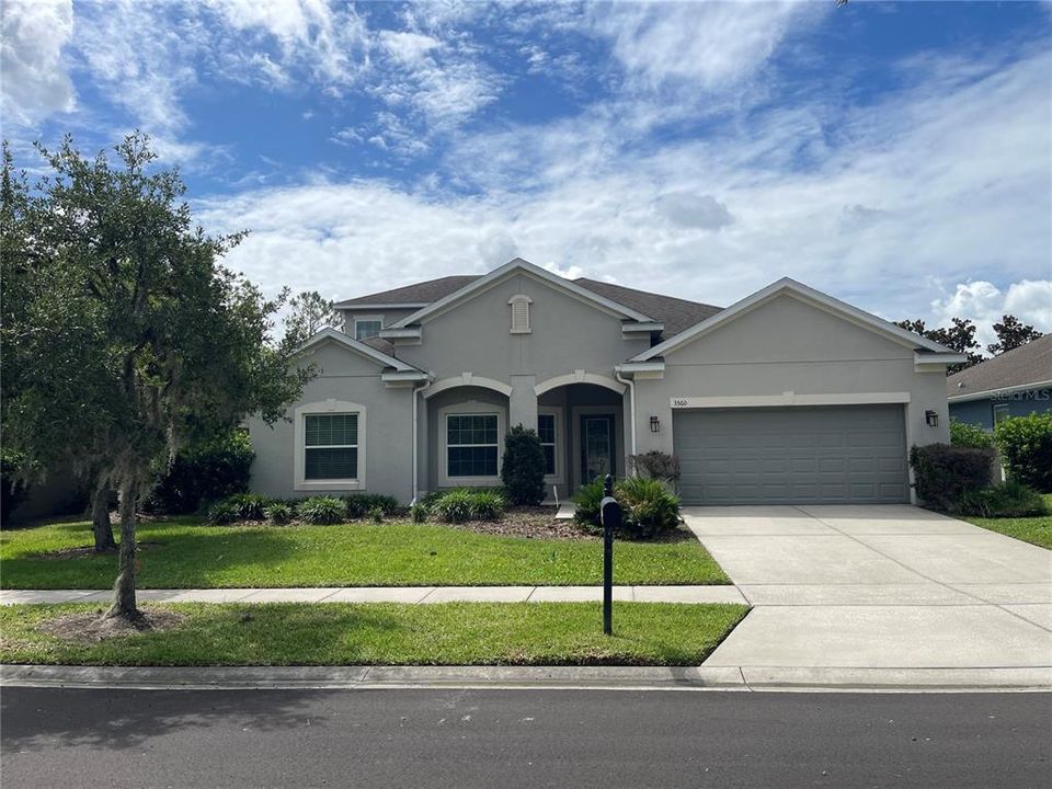 For Rent: $3,100 (6 beds, 4 baths, 3545 Square Feet)