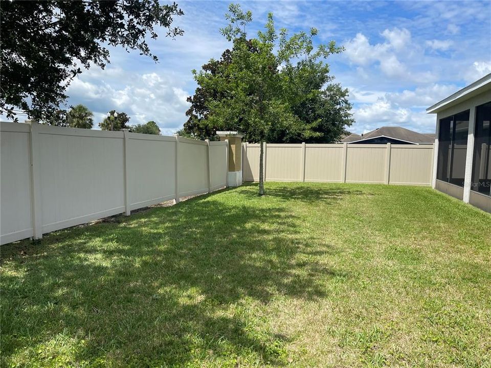 For Rent: $3,100 (6 beds, 4 baths, 3545 Square Feet)