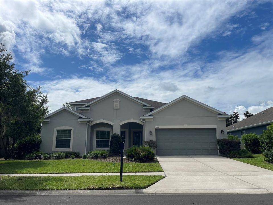 For Rent: $3,100 (6 beds, 4 baths, 3545 Square Feet)