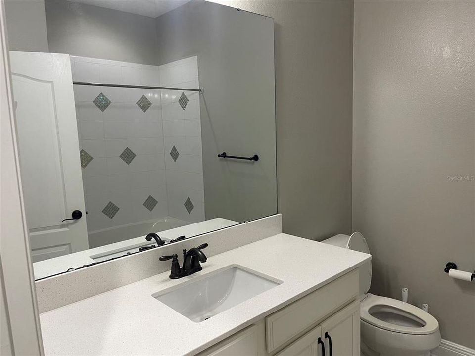 For Rent: $3,100 (6 beds, 4 baths, 3545 Square Feet)