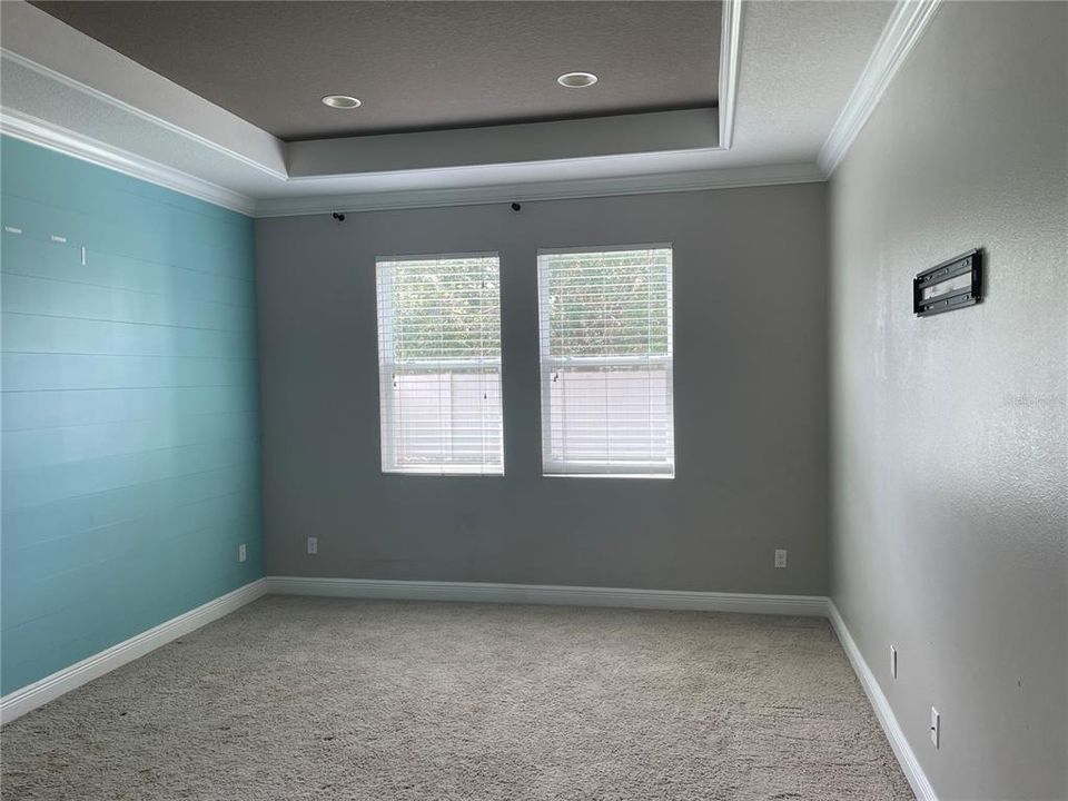 For Rent: $3,100 (6 beds, 4 baths, 3545 Square Feet)