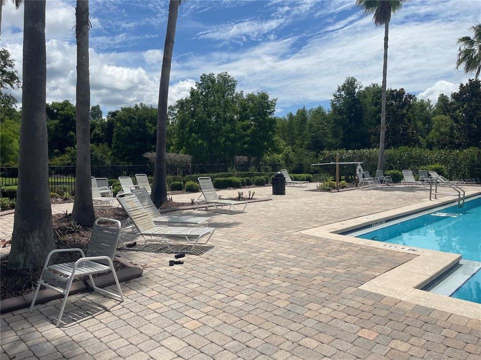 For Rent: $3,100 (6 beds, 4 baths, 3545 Square Feet)