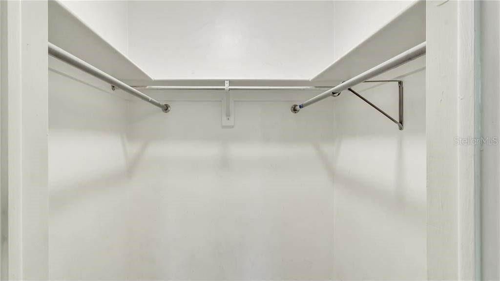 For Rent: $1,950 (3 beds, 1 baths, 1100 Square Feet)