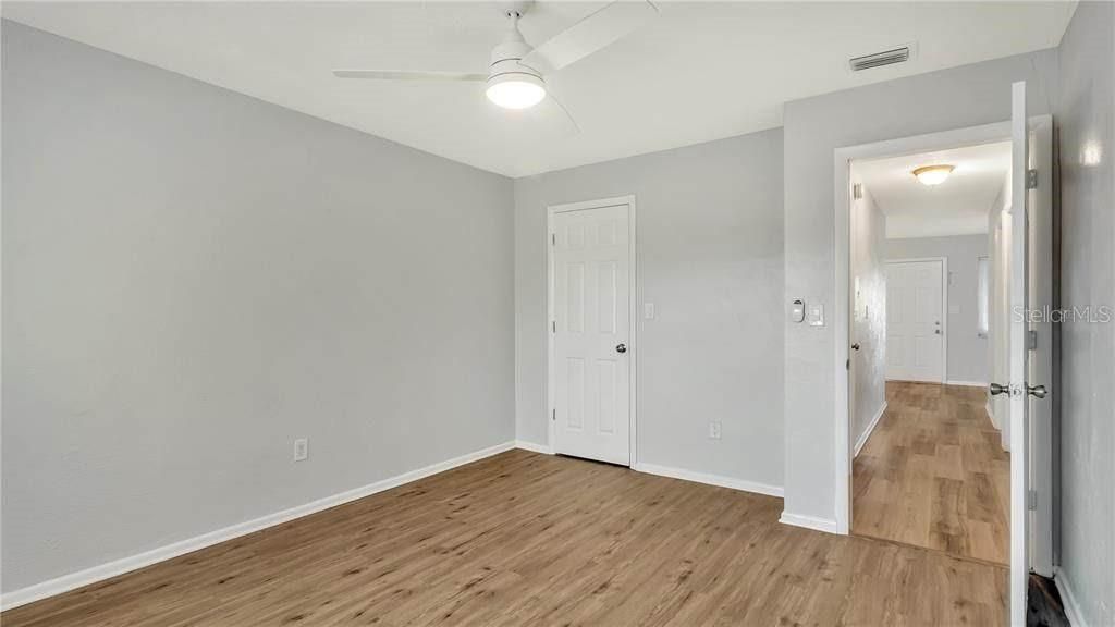 For Rent: $1,950 (3 beds, 1 baths, 1100 Square Feet)