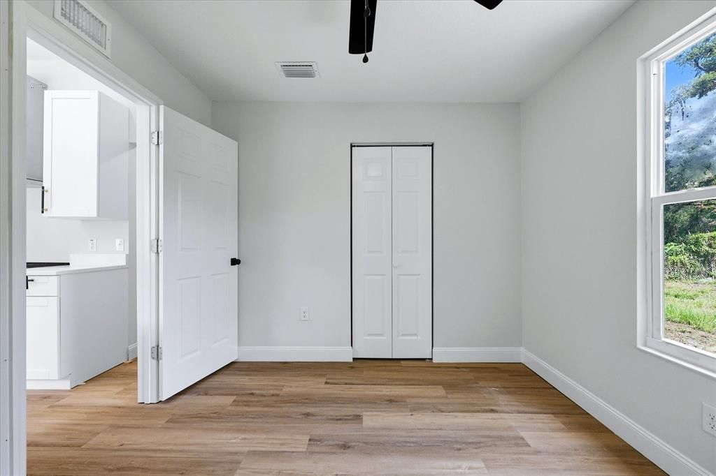 For Sale: $349,000 (3 beds, 2 baths, 1100 Square Feet)