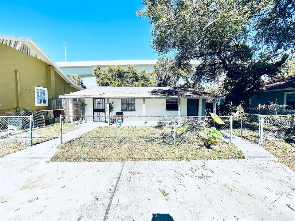 For Rent: $1,250 (2 beds, 1 baths, 1088 Square Feet)