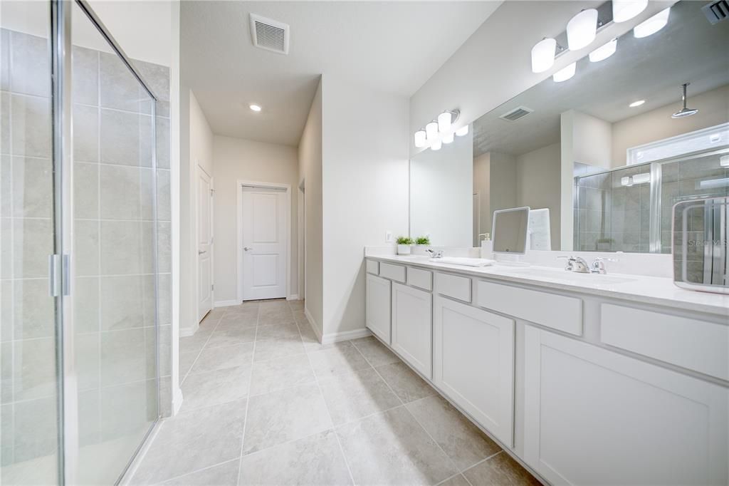 For Rent: $2,500 (3 beds, 3 baths, 2230 Square Feet)