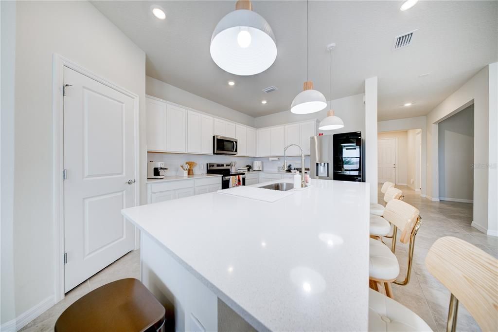 For Rent: $2,500 (3 beds, 3 baths, 2230 Square Feet)
