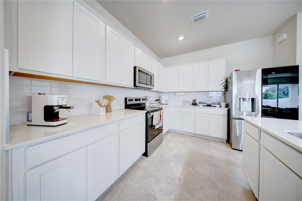 For Rent: $2,500 (3 beds, 3 baths, 2230 Square Feet)