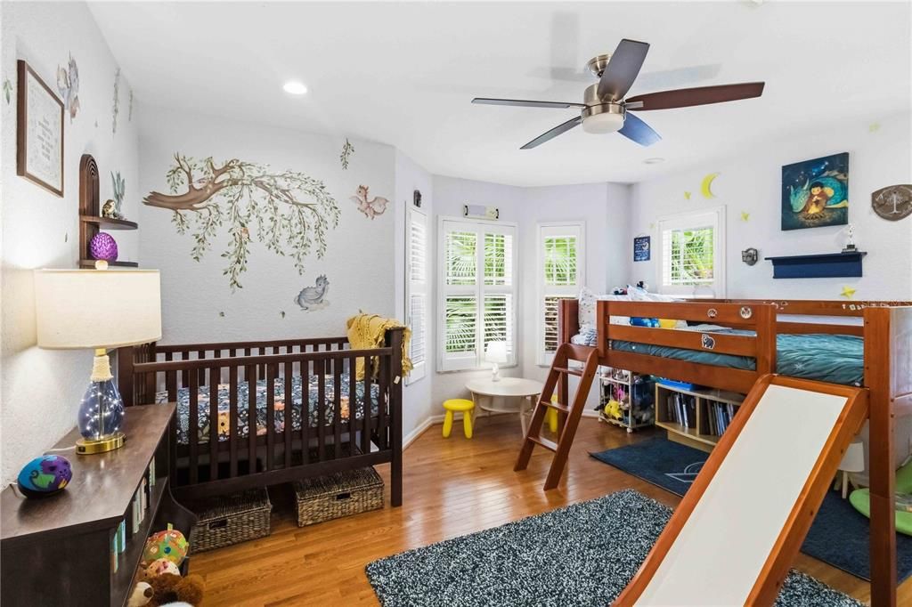 En Venta: $749,999 (4 camas, 3 baños, 2768 Pies cuadrados)