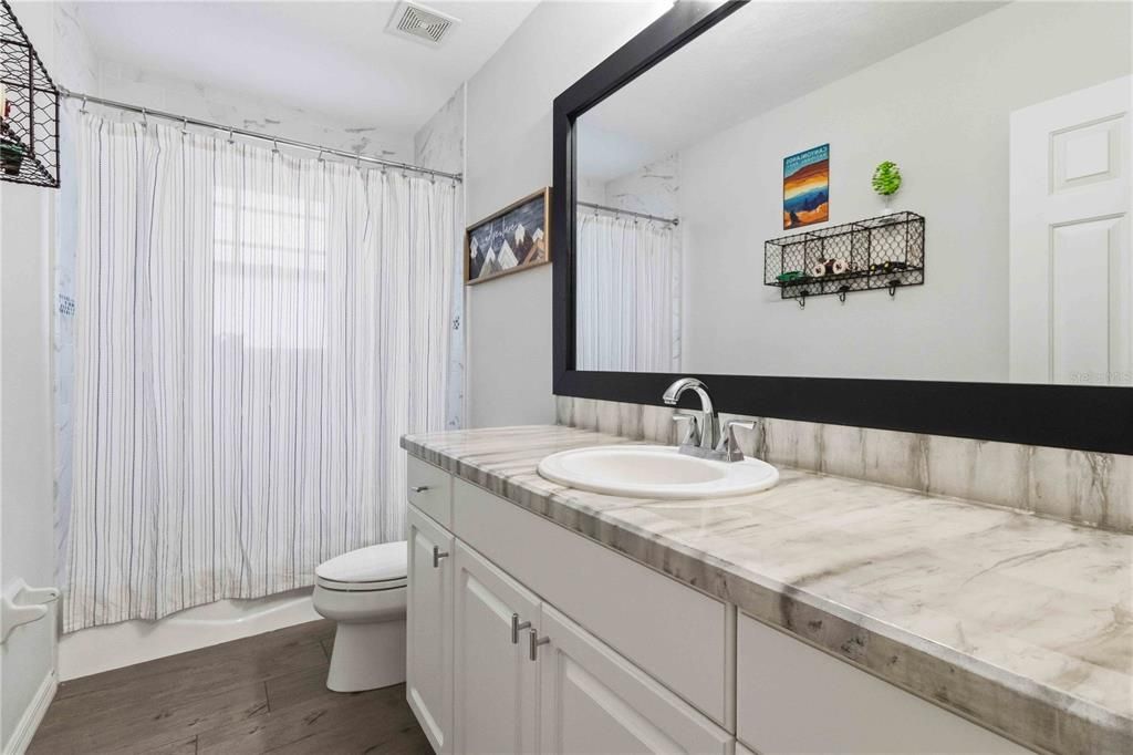 En Venta: $749,999 (4 camas, 3 baños, 2768 Pies cuadrados)