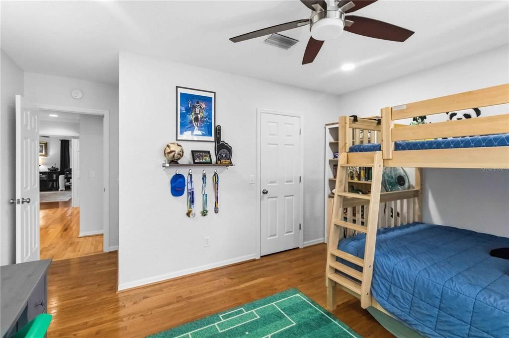 En Venta: $749,999 (4 camas, 3 baños, 2768 Pies cuadrados)
