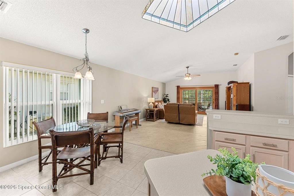 For Sale: $499,900 (3 beds, 2 baths, 1870 Square Feet)