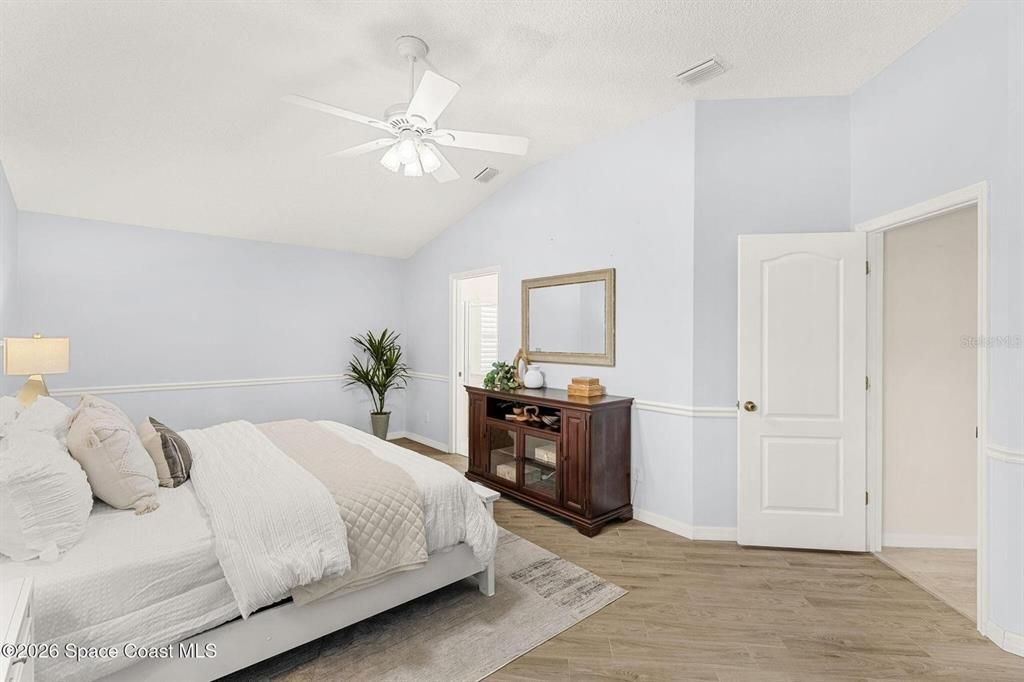 For Sale: $499,900 (3 beds, 2 baths, 1870 Square Feet)