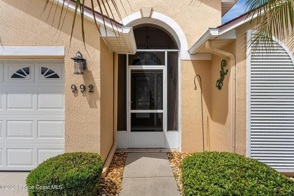 For Sale: $499,900 (3 beds, 2 baths, 1870 Square Feet)