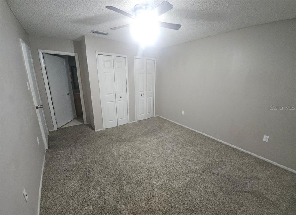 For Sale: $155,990 (2 beds, 2 baths, 910 Square Feet)