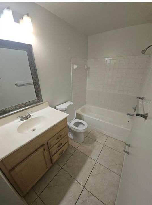 For Sale: $155,990 (2 beds, 2 baths, 910 Square Feet)