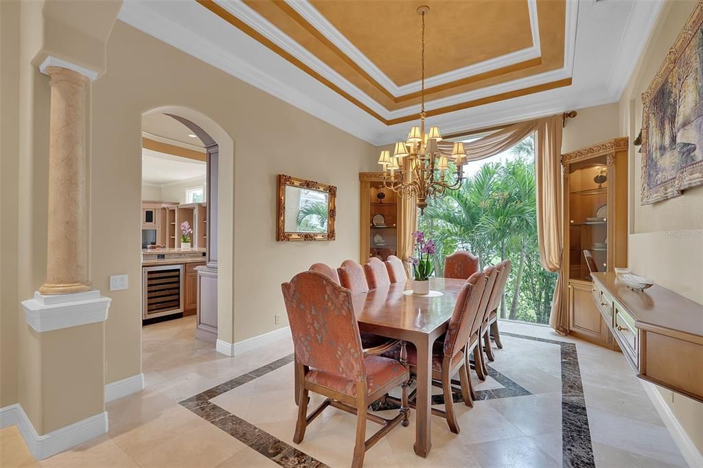 En Venta: $5,500,000 (5 camas, 4 baños, 6035 Pies cuadrados)