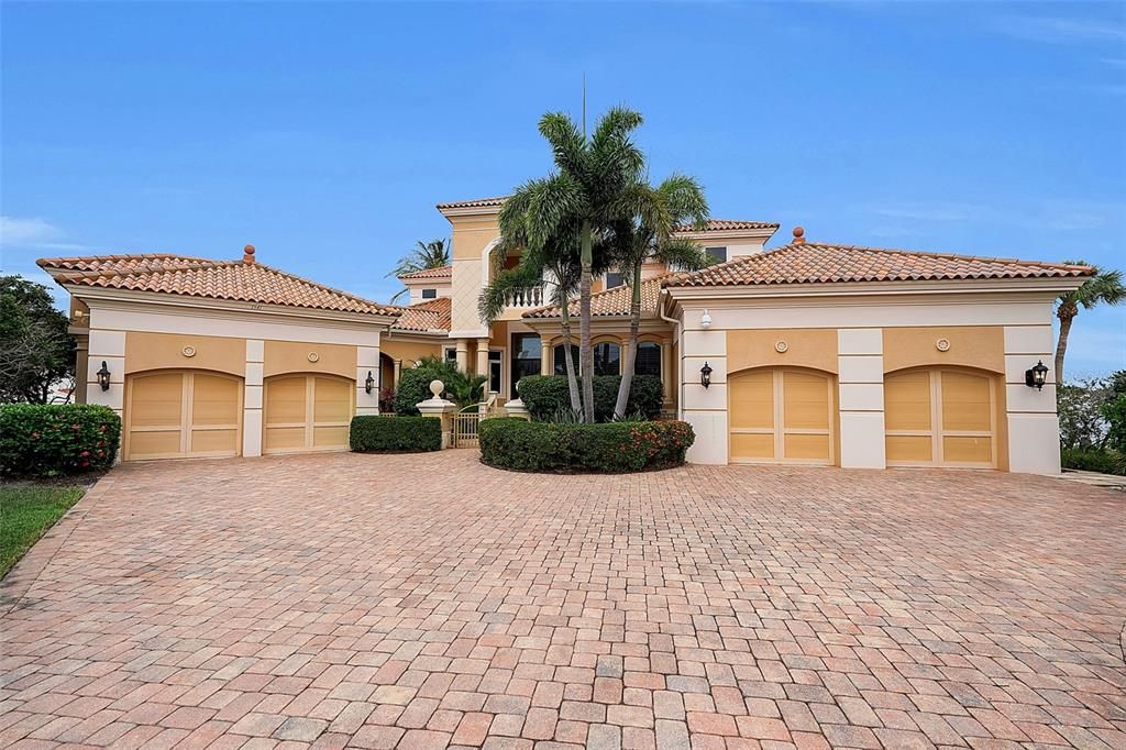 En Venta: $5,500,000 (5 camas, 4 baños, 6035 Pies cuadrados)