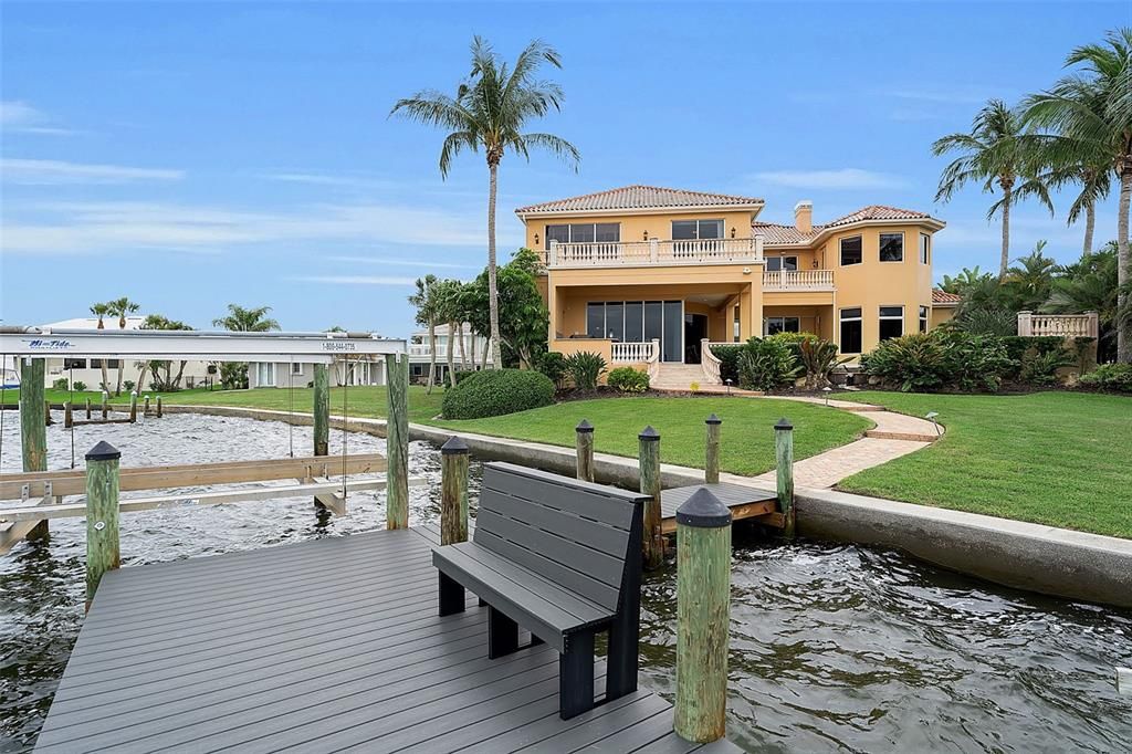 En Venta: $5,500,000 (5 camas, 4 baños, 6035 Pies cuadrados)