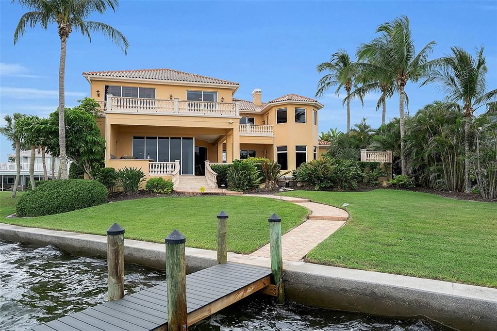 En Venta: $5,500,000 (5 camas, 4 baños, 6035 Pies cuadrados)