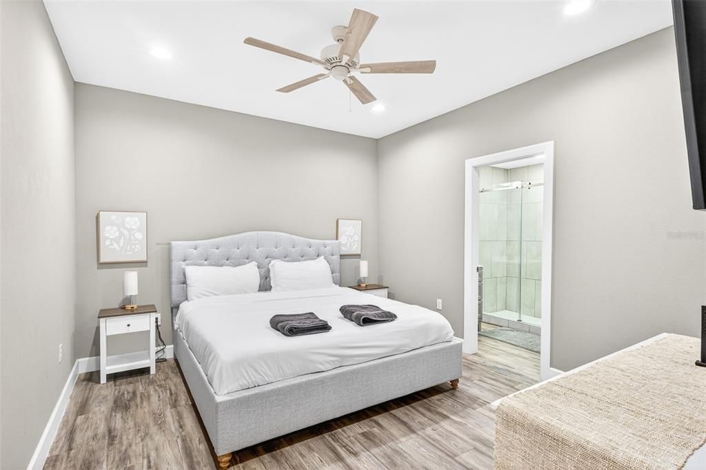 For Sale: $425,000 (3 beds, 2 baths, 1616 Square Feet)