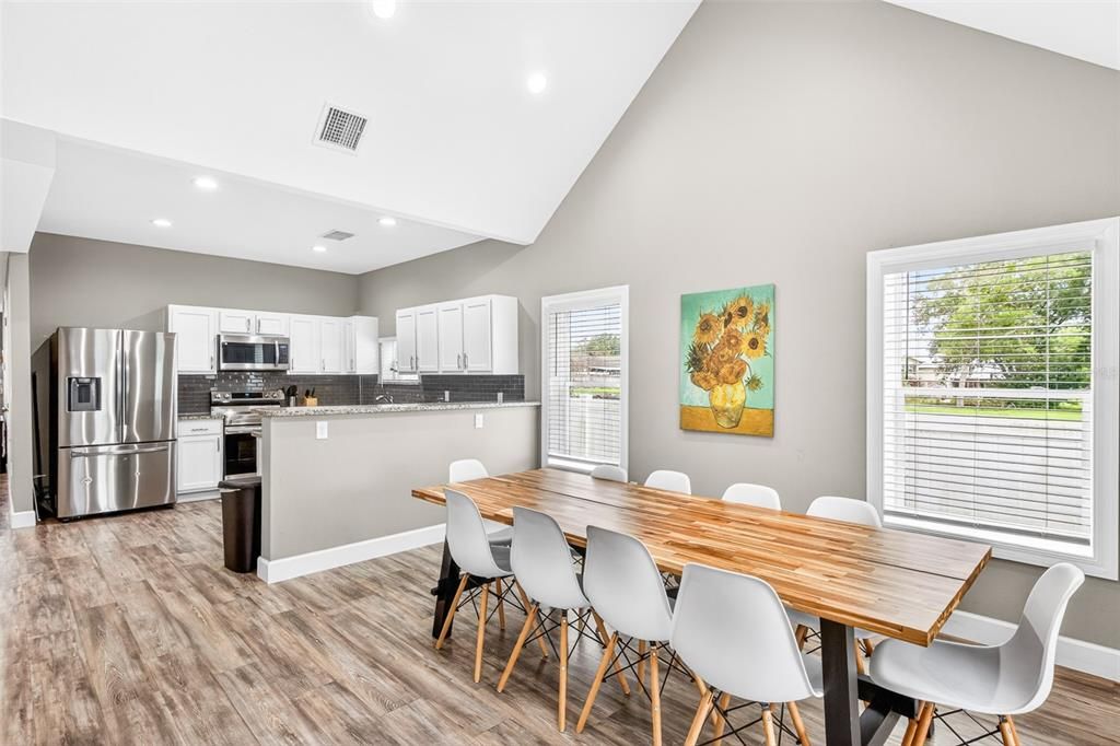 For Sale: $425,000 (3 beds, 2 baths, 1616 Square Feet)