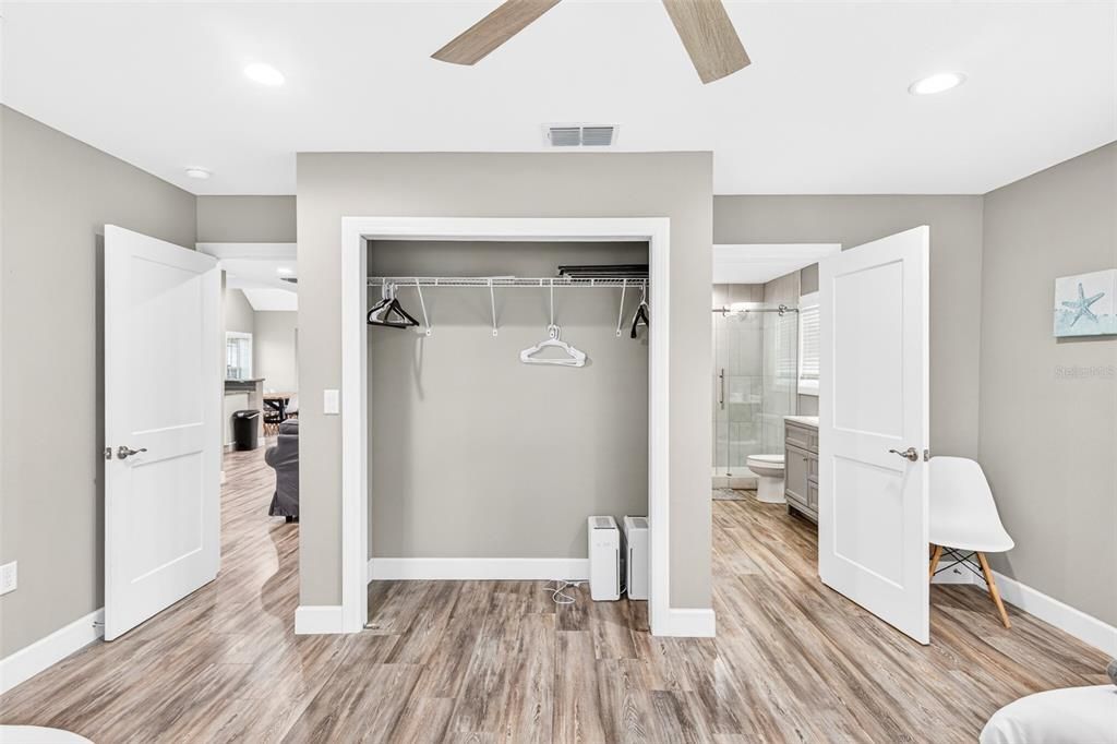 For Sale: $425,000 (3 beds, 2 baths, 1616 Square Feet)