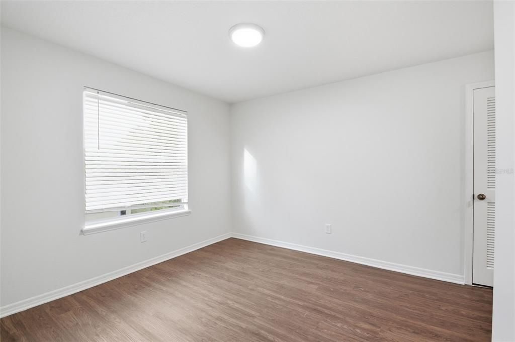 На продажу: $539,900 (4 спален, 2 ванн, 2805 Квадратных фут)