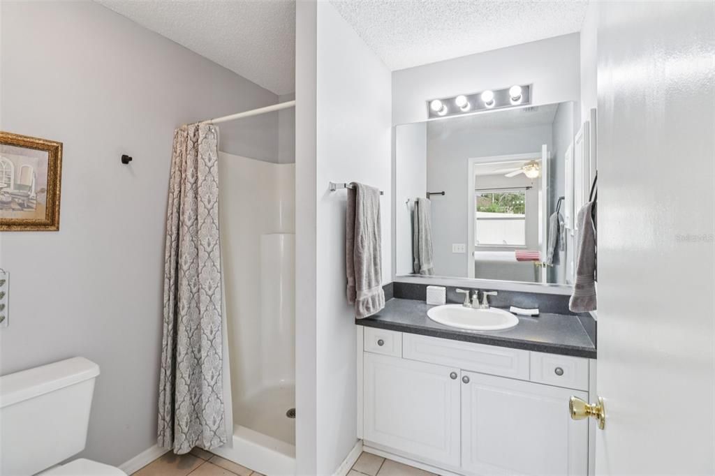 For Sale: $330,000 (2 beds, 2 baths, 1156 Square Feet)