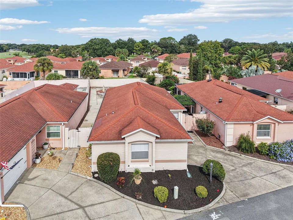For Sale: $330,000 (2 beds, 2 baths, 1156 Square Feet)