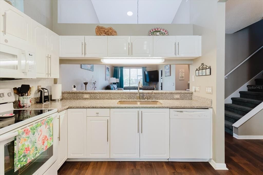 For Sale: $490,000 (3 beds, 2 baths, 1670 Square Feet)