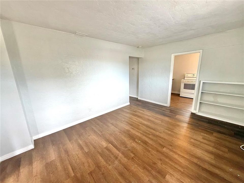 For Rent: $1,550 (2 beds, 1 baths, 750 Square Feet)