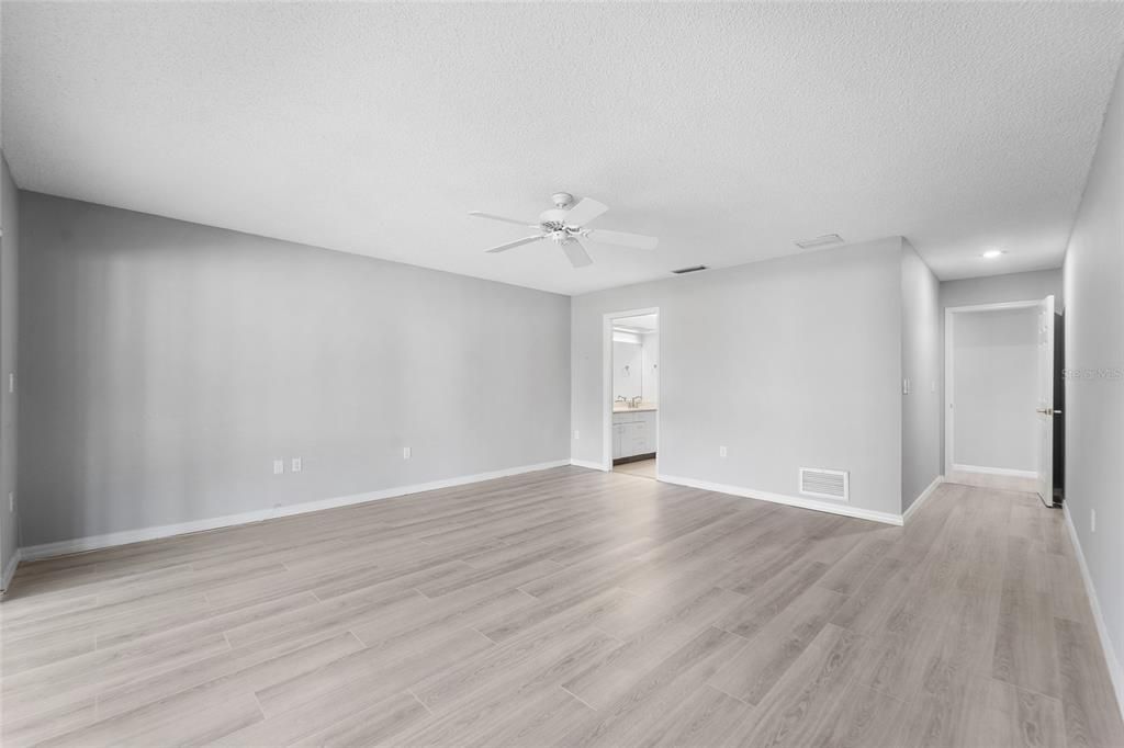 En Venta: $410,000 (3 camas, 2 baños, 1858 Pies cuadrados)