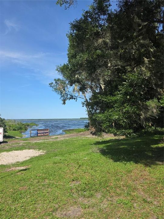 For Sale: $184,500 (2 beds, 2 baths, 728 Square Feet)
