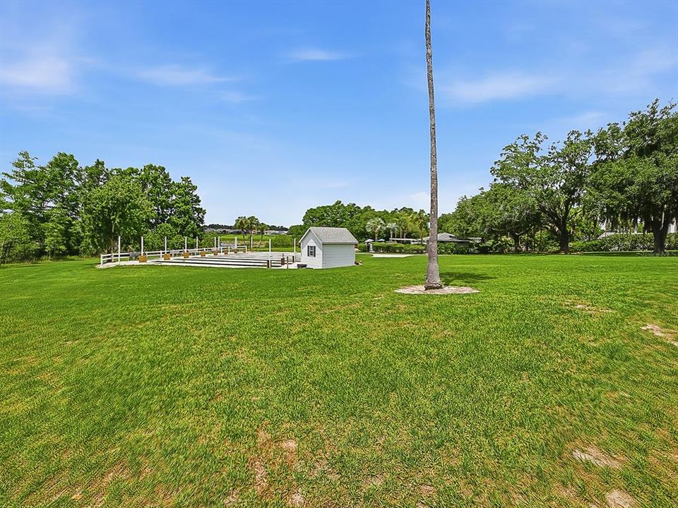 For Sale: $179,000 (2 beds, 2 baths, 1376 Square Feet)