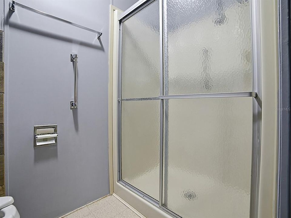 For Sale: $179,000 (2 beds, 2 baths, 1376 Square Feet)