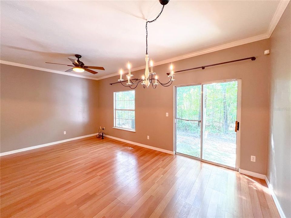 For Rent: $2,200 (3 beds, 2 baths, 1584 Square Feet)