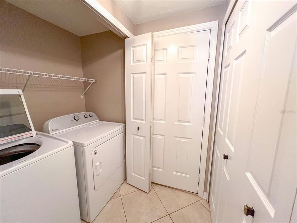 For Rent: $2,200 (3 beds, 2 baths, 1584 Square Feet)